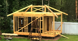 Сарай из бруса 100х100 в бору - строительство под ключ | Строй-Бор от 40700 руб.